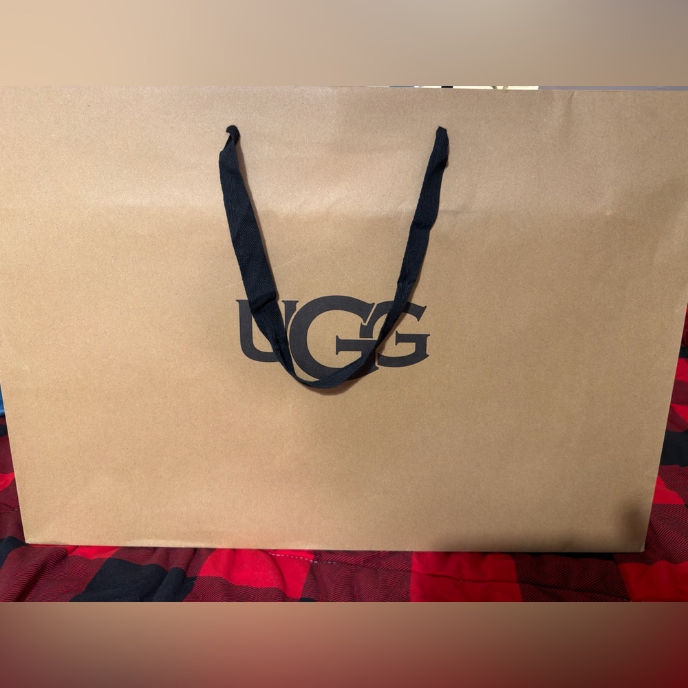 UGG XL Shopping Paper Bag